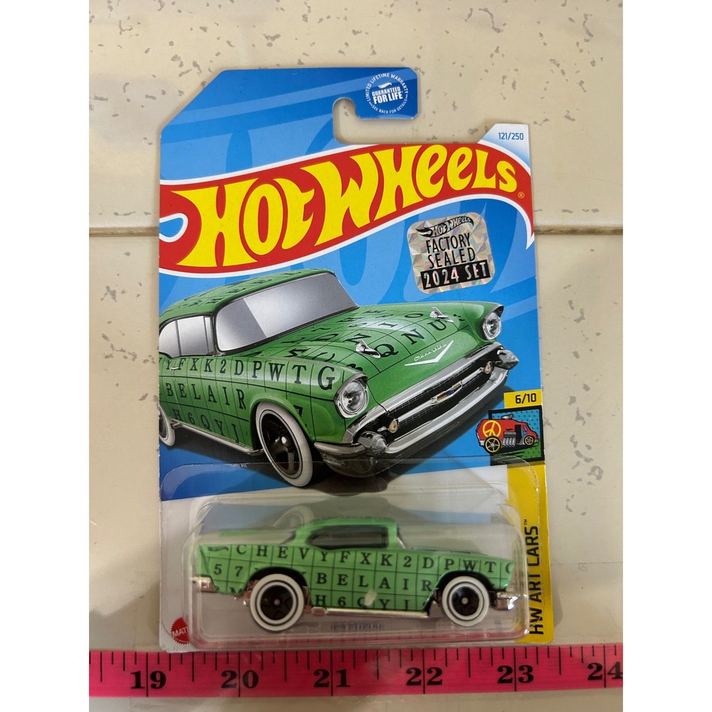 Hot Wheels 1957 Chevy HW Art Cars‎ Diecast Car Green 6 10